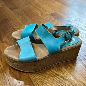 Sbicca blue platforms